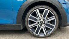 MINI Hatchback 1.5 Cooper Exclusive Premium Plus 5dr Auto Petrol Hatchback